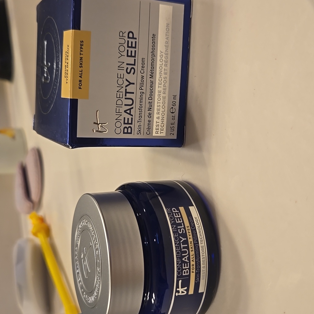 IT Cosmetics Confidence in Your Beauty Sleep Night Cream